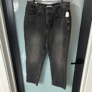 Good American Black Straight Leg Jeans